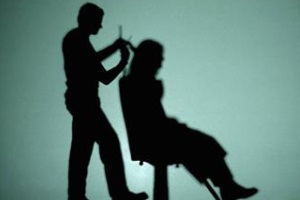 Affitto di poltrona, cabina o postazione per acconciatori, barbieri, parrucchieri, estetisti e tatuatori